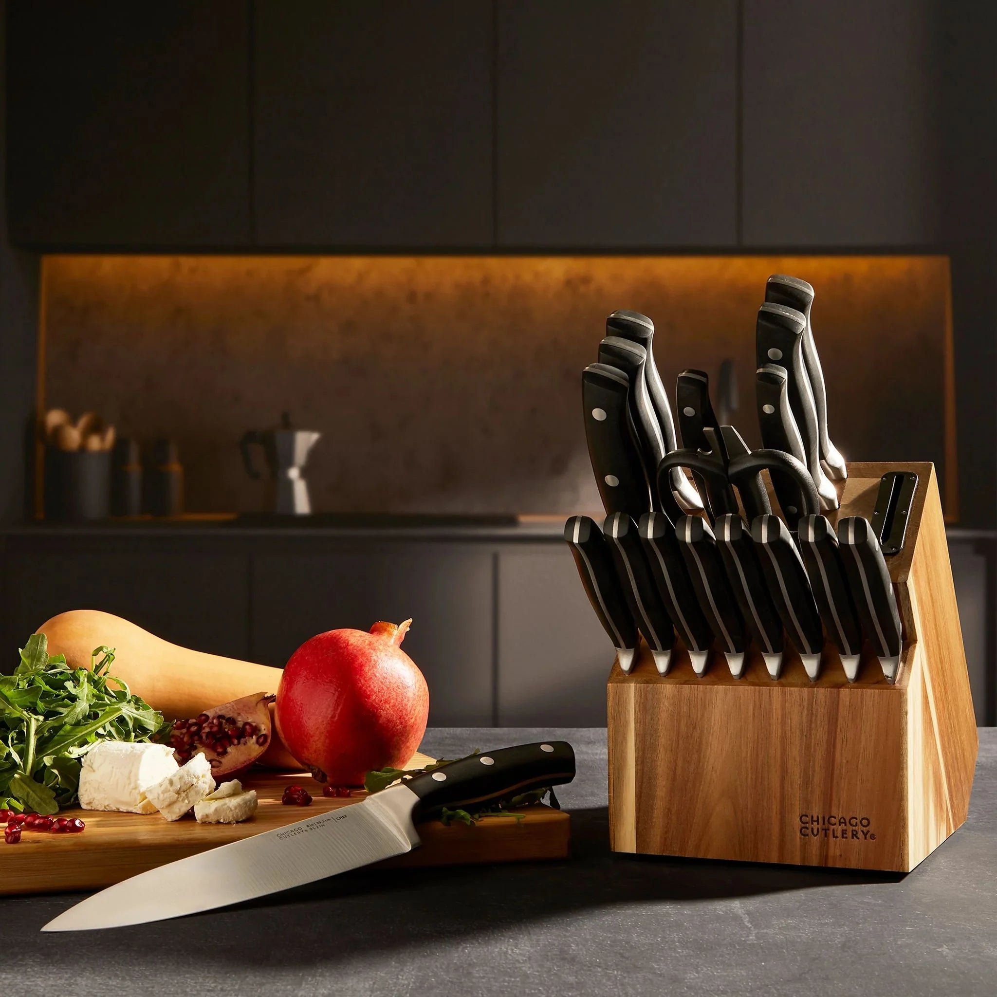 Chicago Cutlery® Insignia Classic 18-piece Block Set with Built-in Sharpener image 2